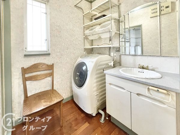 香芝市尼寺３丁目の中古一戸建て