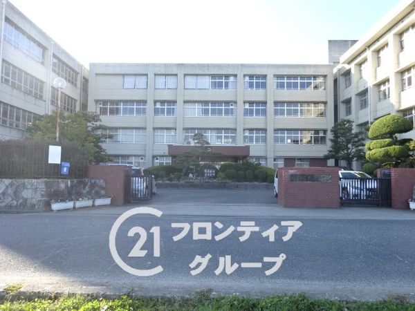 ネオハイツ八木西　中古マンション(中学校)
