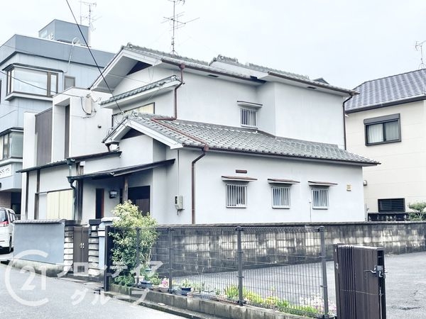 大和高田市大字大谷の中古一戸建て