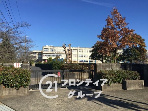 大和郡山市冠山町　新築一戸建て　７号地(小学校)