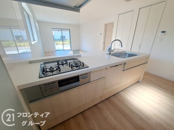 天理市勾田町　新築一戸建て　１８号地