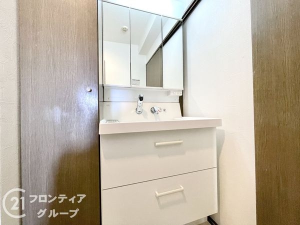 ヴィルヌーブ学園前Ｉコンセルト　中古マンション