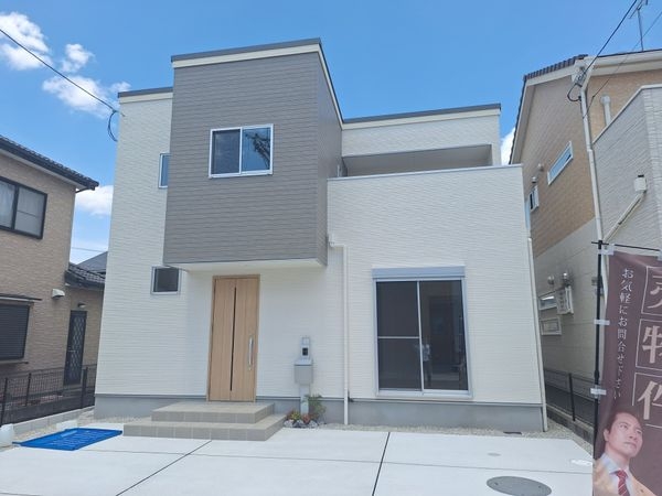 大和高田市東中２丁目　新築一戸建て