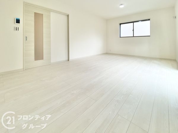 磯城郡川西町大字結崎　新築一戸建て　１３期　２号棟