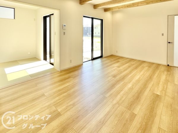 橿原市曲川３丁目　新築一戸建て　３号地