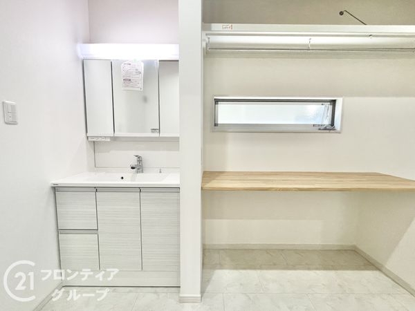 橿原市曲川３丁目　新築一戸建て　２号地