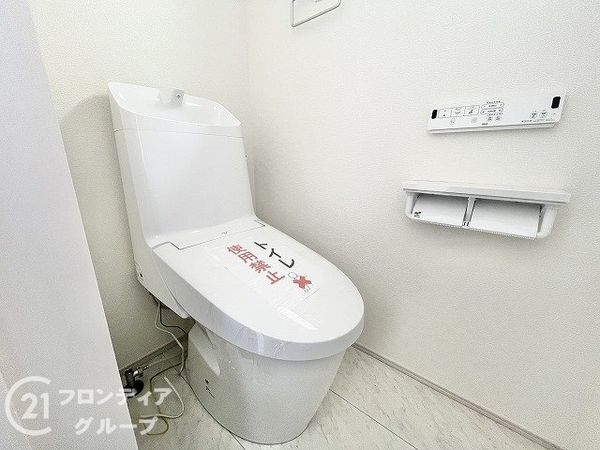 生駒市仲之町　新築一戸建て　１期　２号棟