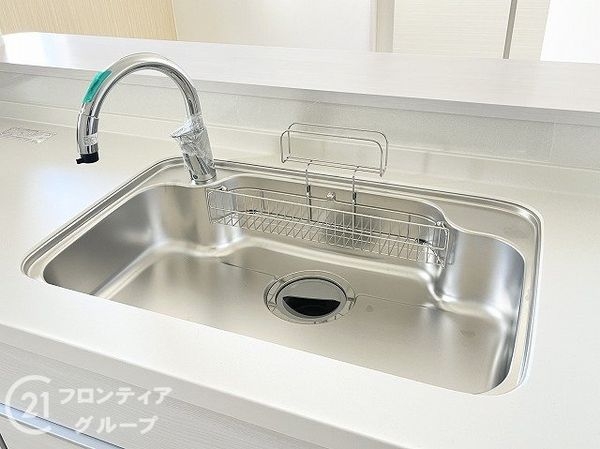 生駒市仲之町　新築一戸建て　１期　２号棟