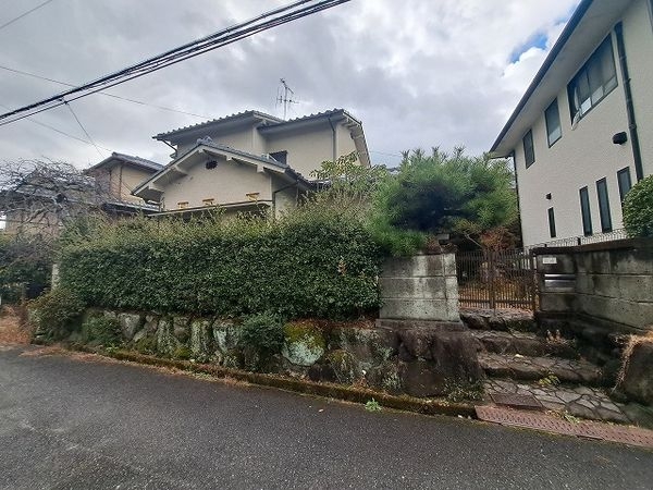 奈良市敷島町１丁目の中古一戸建て