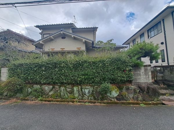 奈良市敷島町１丁目の中古一戸建て
