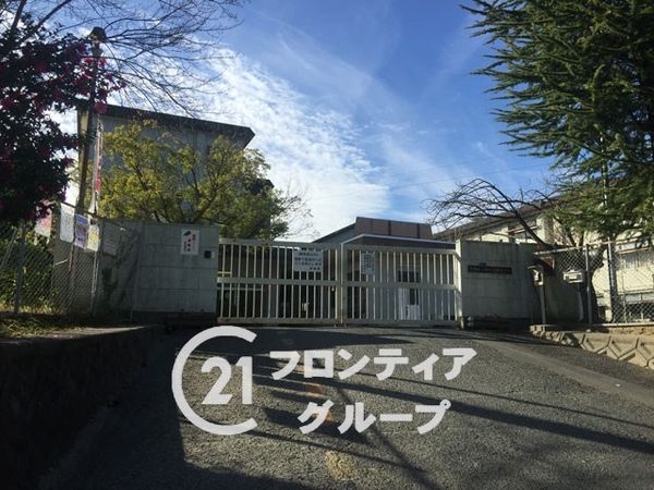 奈良市敷島町１丁目の中古一戸建て