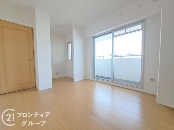 ローレルスクエア木津川台第１期１番館中古マンション