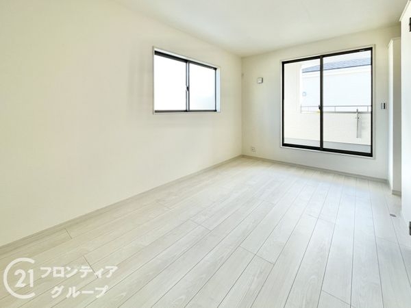 橿原市新口町　新築一戸建て　第７　１号棟