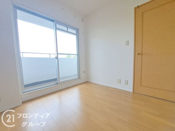 ローレルスクエア木津川台第１期４番館　中古マンション