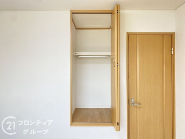 香芝市五位堂１丁目の中古一戸建て