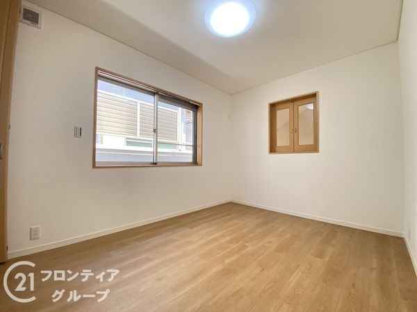 香芝市五位堂１丁目の中古一戸建て