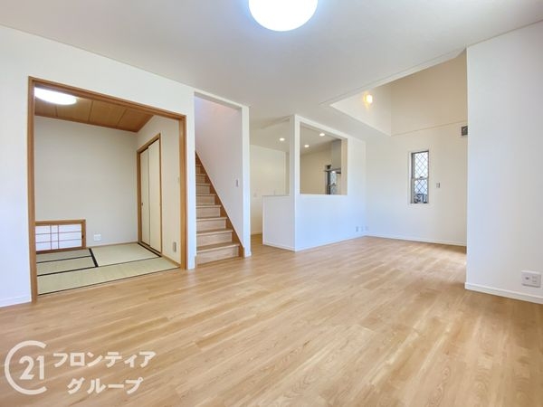 香芝市五位堂１丁目の中古一戸建て
