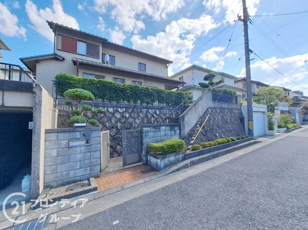 奈良市佐保台２丁目　中古一戸建て