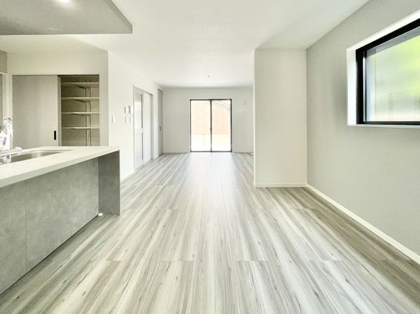 橿原市四条町　新築一戸建て　２期　３号棟