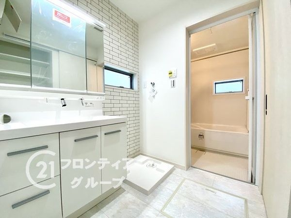 天理市田部町　新築一戸建て　全２区画　２号地