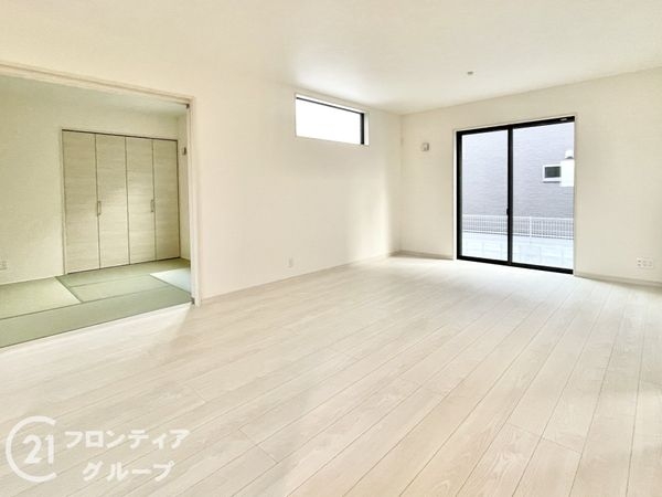 奈良県大和高田市大字吉井　新築一戸建て　５期　３号棟