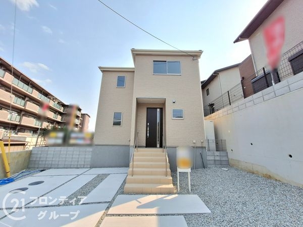 生駒郡斑鳩町龍田西３丁目　新築一戸建て　４期　１号棟