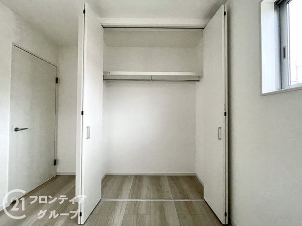 大和高田市大字大中　新築一戸建て