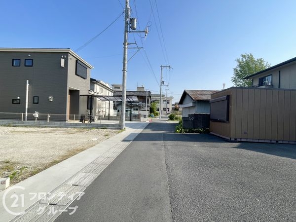 大和高田市大字大中　新築一戸建て