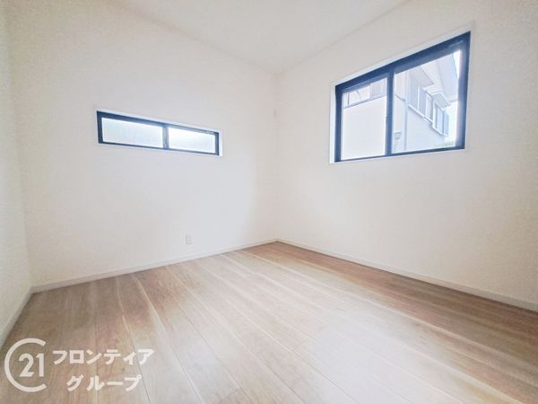 橿原市菖蒲町3丁目　新築一戸建て