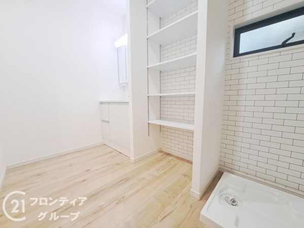 橿原市菖蒲町3丁目　新築一戸建て
