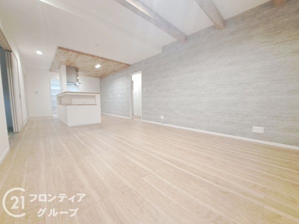 橿原市菖蒲町3丁目　新築一戸建て
