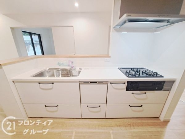 橿原市菖蒲町3丁目　新築一戸建て