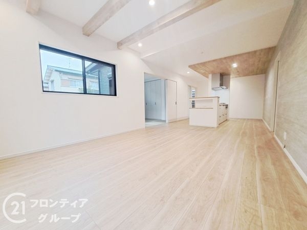 橿原市菖蒲町3丁目　新築一戸建て