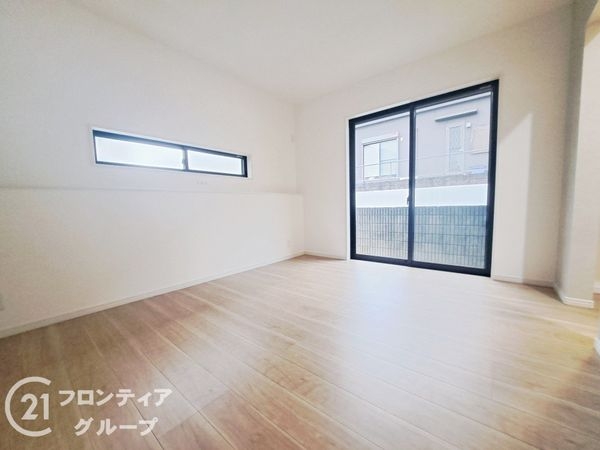 橿原市菖蒲町3丁目　新築一戸建て