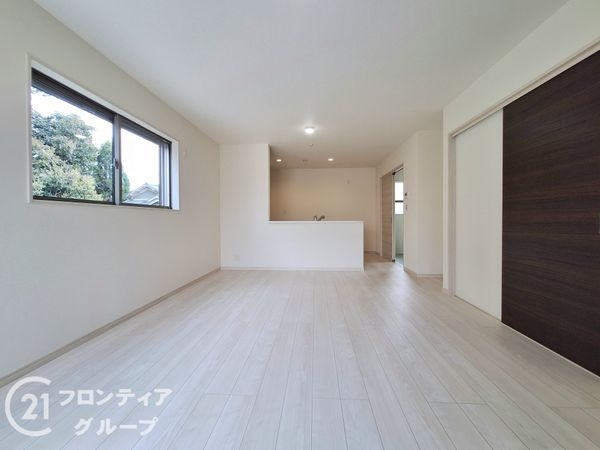 磯城郡三宅町大字屏風　新築一戸建て　２期　４号棟