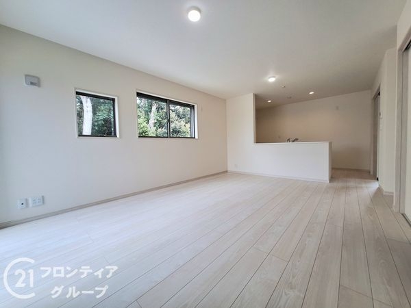 磯城郡三宅町大字屏風　新築一戸建て　２期　４号棟