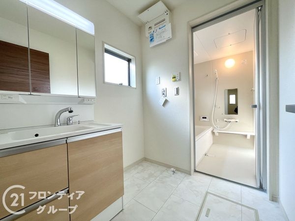 磯城郡三宅町大字屏風　新築一戸建て　２期　１号棟