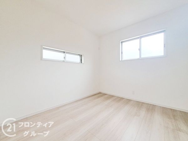 桜井市大字粟殿　新築一戸建て　全３区画　３号棟