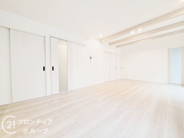 桜井市大字粟殿　新築一戸建て　全３区画　３号棟