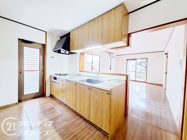 生駒市白庭台５丁目　中古一戸建て