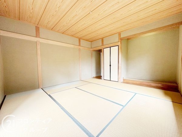 奈良市松陽台２丁目の中古一戸建て