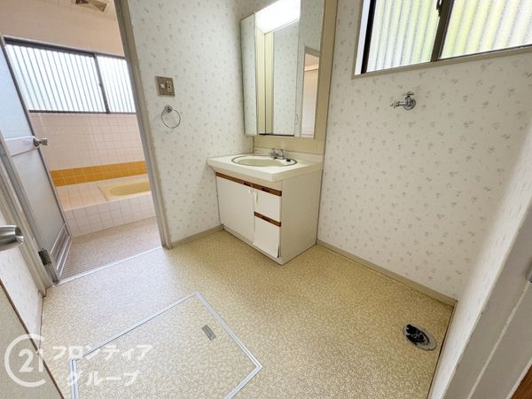 奈良市松陽台２丁目の中古一戸建て