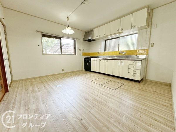 奈良市松陽台２丁目の中古一戸建て