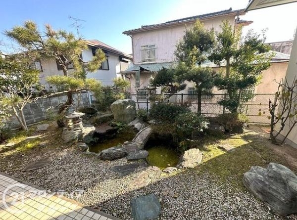 生駒市松美台の中古一戸建て