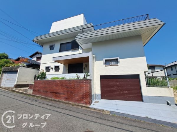 生駒市松美台の中古一戸建て