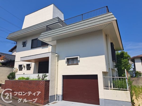 生駒市松美台の中古一戸建て