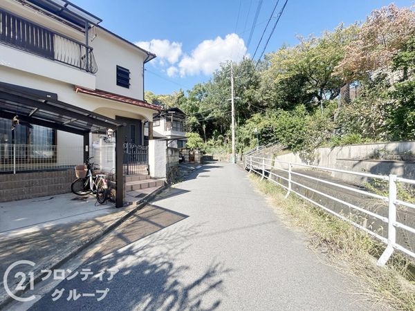 奈良市西登美ヶ丘６丁目の中古一戸建て
