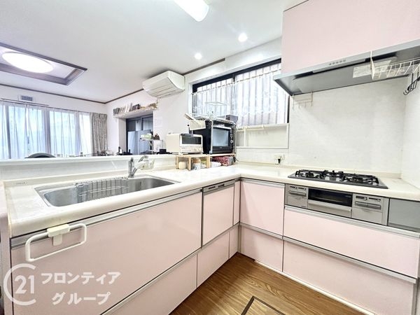 奈良市西登美ヶ丘６丁目の中古一戸建て
