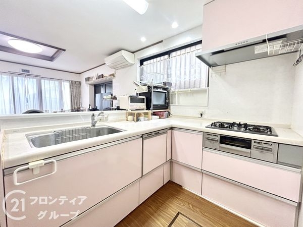 奈良市西登美ヶ丘６丁目　中古一戸建て