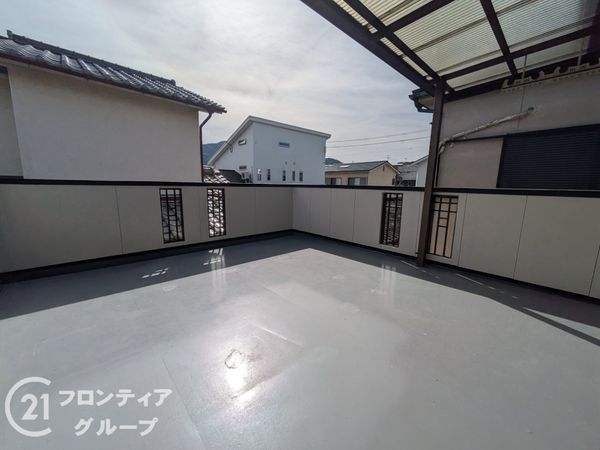 香芝市逢坂８丁目の中古一戸建て